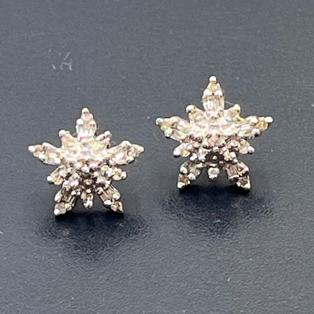 ADL 10k Yellow White Gold Two Tone Diamond Cluster Starburst Stud Earrings